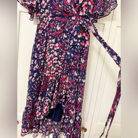 Calvin Klein Flutter Sleeve Floral Print Asymmetrical Hem MIDI Dress 4 Fairycore - Picture 5 of 15